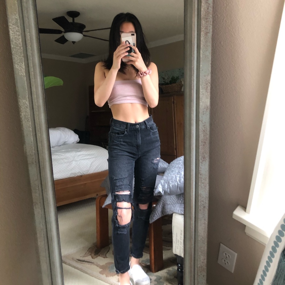 black ripped american eagle mom jeans never worn!!